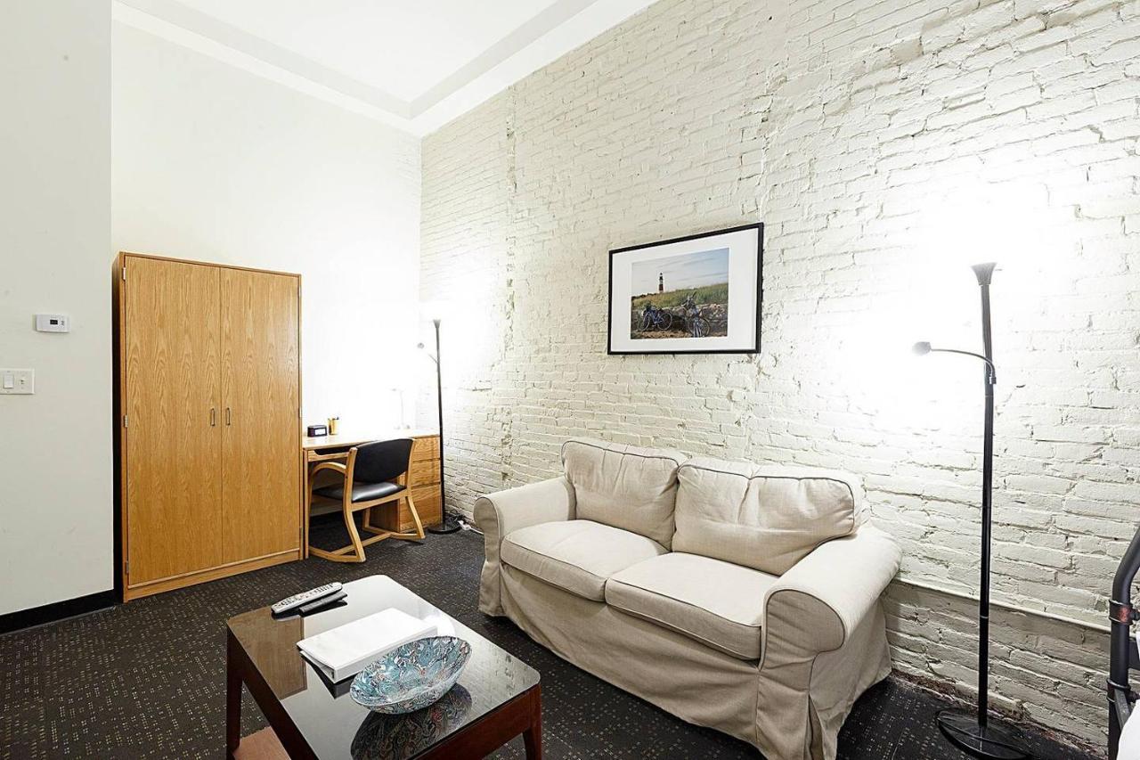 Апартаменты Studio Ready 4 Students & Traveling Professionals! 310 Бостон Экстерьер фото