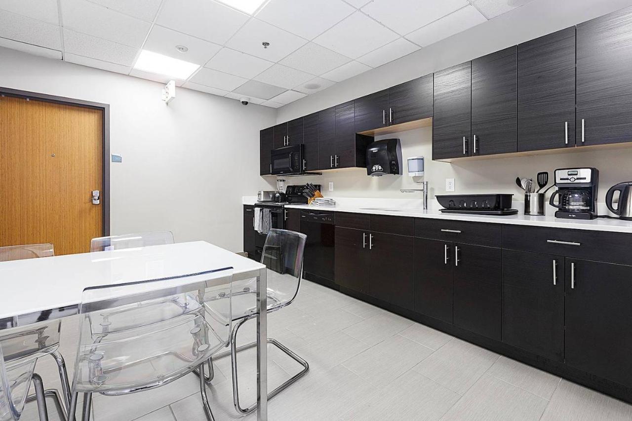 Апартаменты Studio Ready 4 Students & Traveling Professionals! 310 Бостон Экстерьер фото