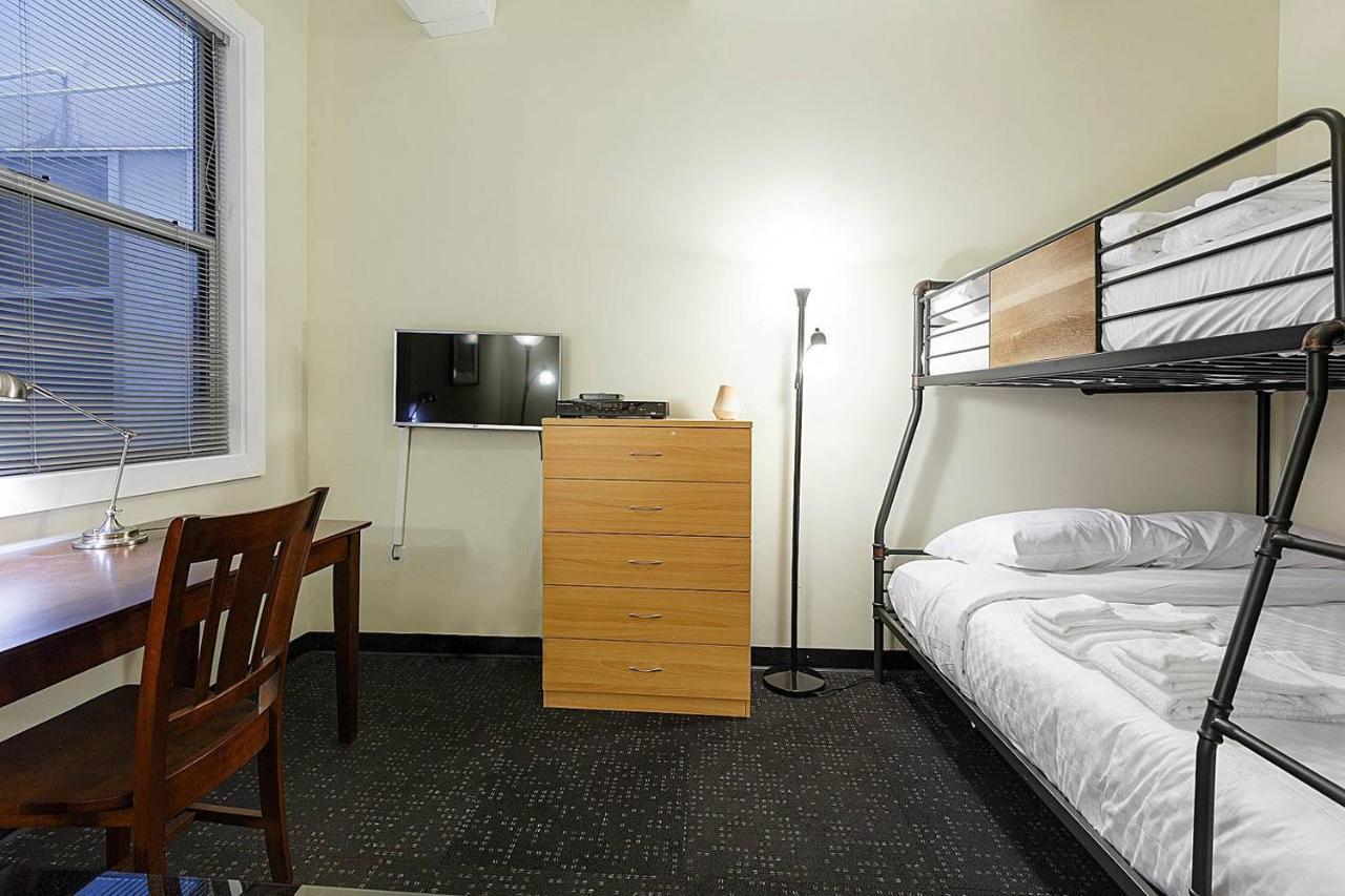 Апартаменты Studio Ready 4 Students & Traveling Professionals! 310 Бостон Экстерьер фото